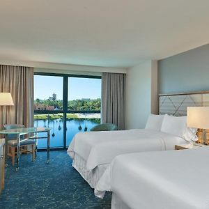 Guest room 2 Double Resort view Includes Early Entry To Disney Theme Parks